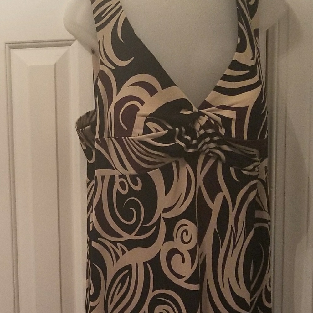 Sleeveless Dress with front knot